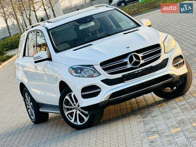 Белый Мерседес ГЛЕ-Класс, объемом двигателя 3 л и пробегом 76 тыс. км за 33300 $, фото 86 на Automoto.ua