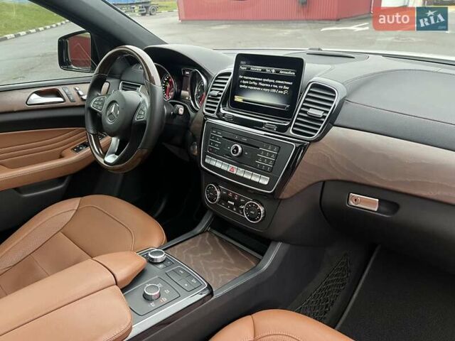 Белый Мерседес ГЛЕ-Класс, объемом двигателя 3 л и пробегом 120 тыс. км за 45500 $, фото 20 на Automoto.ua