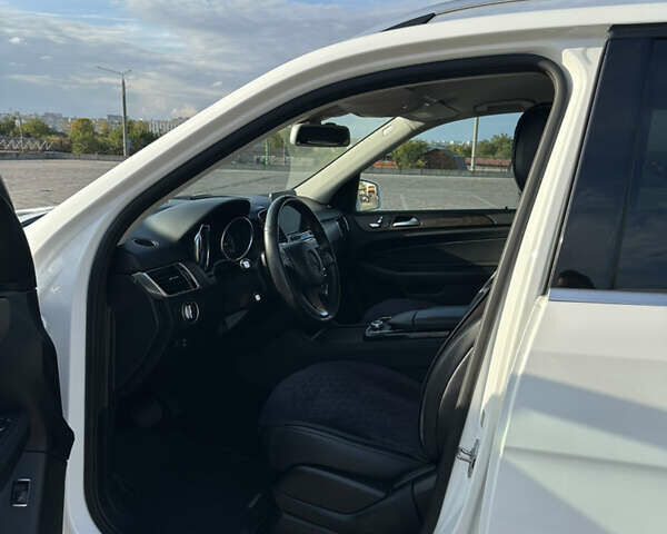 Мерседес ГЛЕ-Класс 2018 в Харькове на Automoto.ua Белый Мерседес ГЛЕ-Класс, объемом двигателя 2.14 л и пробегом 94 тыс. км за 38000 $, фото 6 на Automoto.ua