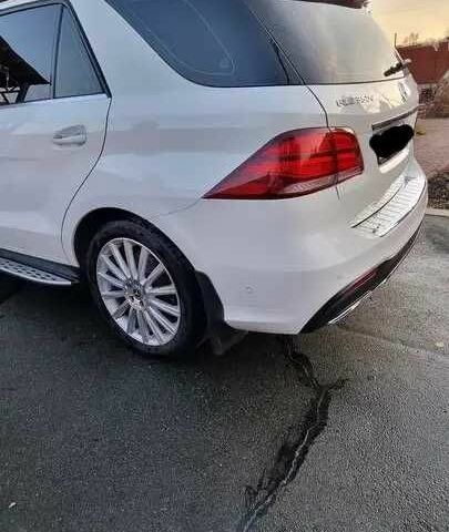 Белый Мерседес ГЛЕ-Класс, объемом двигателя 3 л и пробегом 85 тыс. км за 35750 $, фото 4 на Automoto.ua