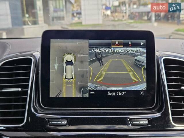 Белый Мерседес ГЛЕ-Класс, объемом двигателя 3 л и пробегом 147 тыс. км за 38500 $, фото 25 на Automoto.ua