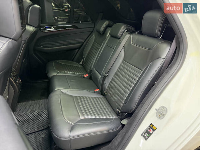 Білий Мерседес ГЛЕ-Клас, об'ємом двигуна 3 л та пробігом 82 тис. км за 40900 $, фото 21 на Automoto.ua