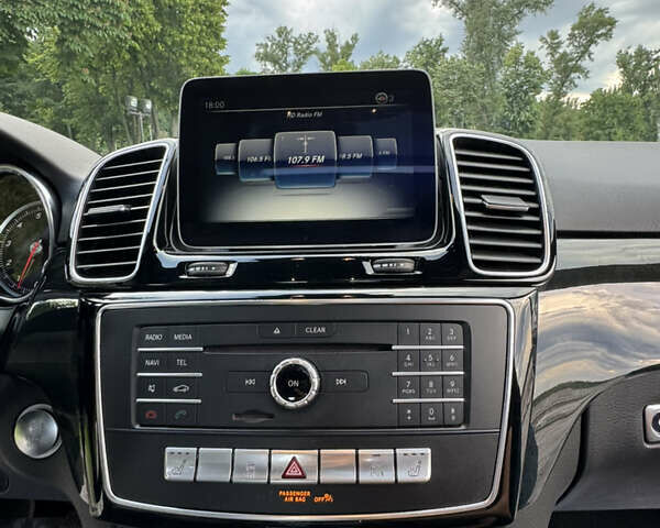 Белый Мерседес ГЛЕ-Класс, объемом двигателя 3.5 л и пробегом 110 тыс. км за 27555 $, фото 21 на Automoto.ua