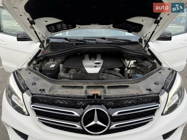 Белый Мерседес ГЛЕ-Класс, объемом двигателя 2.14 л и пробегом 142 тыс. км за 36999 $, фото 32 на Automoto.ua