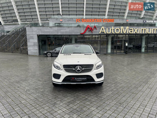 Білий Мерседес ГЛЕ-Клас, об'ємом двигуна 3 л та пробігом 166 тис. км за 41900 $, фото 1 на Automoto.ua