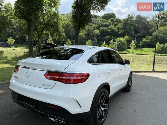 Белый Мерседес ГЛЕ-Класс, объемом двигателя 3 л и пробегом 69 тыс. км за 54900 $, фото 2 на Automoto.ua