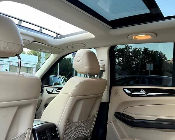 Белый Мерседес ГЛЕ-Класс, объемом двигателя 3.5 л и пробегом 122 тыс. км за 29900 $, фото 26 на Automoto.ua