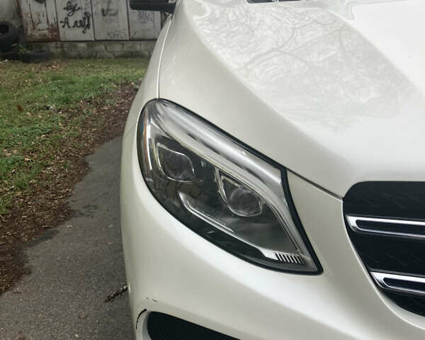 Белый Мерседес ГЛЕ-Класс, объемом двигателя 3 л и пробегом 160 тыс. км за 38000 $, фото 41 на Automoto.ua