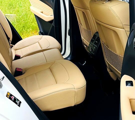 Белый Мерседес ГЛЕ-Класс, объемом двигателя 3 л и пробегом 67 тыс. км за 54999 $, фото 3 на Automoto.ua