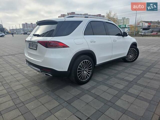 Белый Мерседес ГЛЕ-Класс, объемом двигателя 2 л и пробегом 120 тыс. км за 51800 $, фото 4 на Automoto.ua