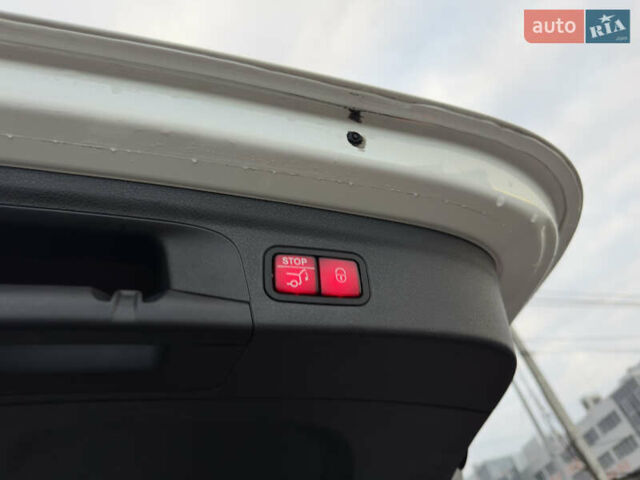 Мерседес ГЛЕ-Класс 2019 в Киеве на Automoto.ua Белый Мерседес ГЛЕ-Класс, объемом двигателя 1.99 л и пробегом 81 тыс. км за 45700 $, фото 65 на Automoto.ua