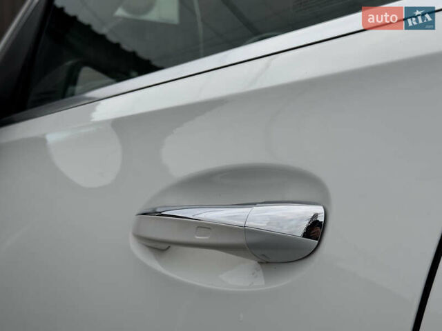 Мерседес ГЛЕ-Класс 2019 в Киеве на Automoto.ua Белый Мерседес ГЛЕ-Класс, объемом двигателя 1.99 л и пробегом 81 тыс. км за 45700 $, фото 81 на Automoto.ua