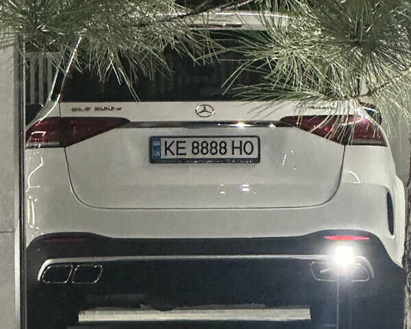 Белый Мерседес ГЛЕ-Класс, объемом двигателя 1.95 л и пробегом 171 тыс. км за 52800 $, фото 37 на Automoto.ua