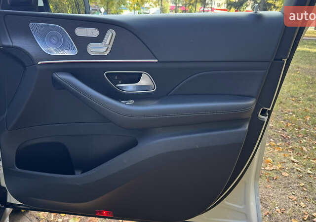 Белый Мерседес ГЛЕ-Класс, объемом двигателя 1.99 л и пробегом 49 тыс. км за 51000 $, фото 19 на Automoto.ua