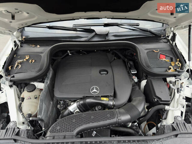 Мерседес ГЛЕ-Класс 2019 в Киеве на Automoto.ua Белый Мерседес ГЛЕ-Класс, объемом двигателя 1.99 л и пробегом 81 тыс. км за 45700 $, фото 96 на Automoto.ua