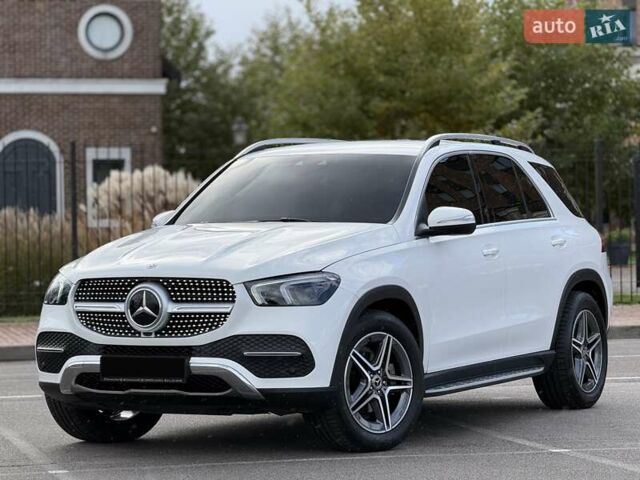 Белый Мерседес ГЛЕ-Класс, объемом двигателя 1.95 л и пробегом 75 тыс. км за 58900 $, фото 2 на Automoto.ua