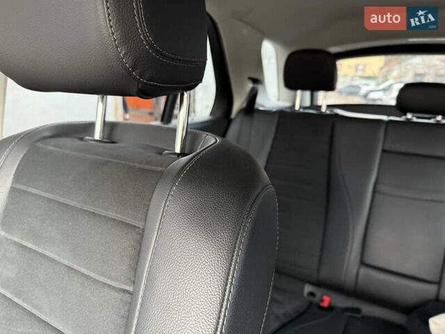 Мерседес ГЛЕ-Класс 2019 в Полтаве на Automoto.ua Белый Мерседес ГЛЕ-Класс, объемом двигателя 1.95 л и пробегом 82 тыс. км за 53000 $, фото 11 на Automoto.ua