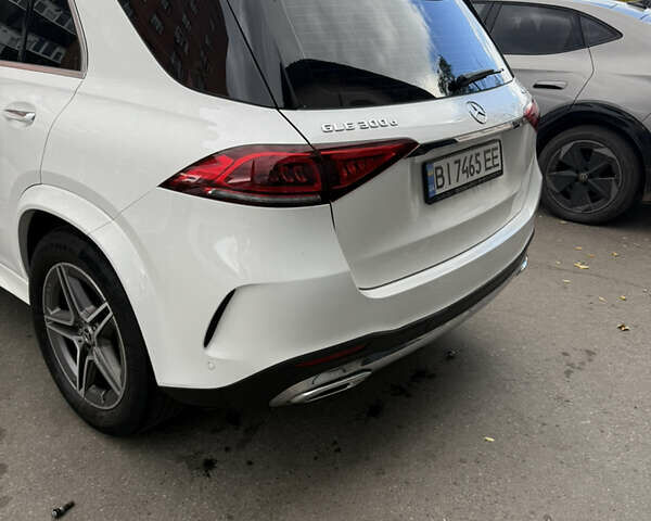 Мерседес ГЛЕ-Класс 2019 в Полтаве на Automoto.ua Белый Мерседес ГЛЕ-Класс, объемом двигателя 1.95 л и пробегом 82 тыс. км за 53000 $, фото 6 на Automoto.ua