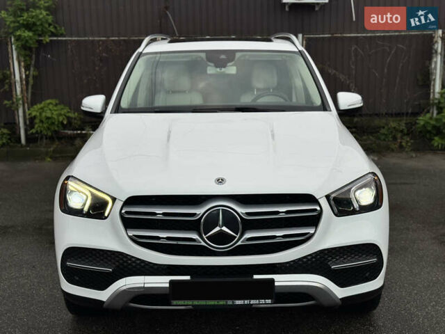 Мерседес ГЛЕ-Класс 2019 в Киеве на Automoto.ua Белый Мерседес ГЛЕ-Класс, объемом двигателя 1.99 л и пробегом 81 тыс. км за 45700 $, фото 36 на Automoto.ua