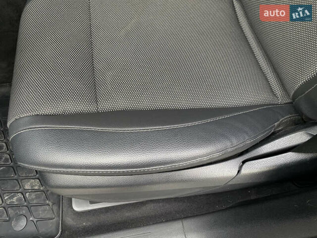 Белый Мерседес ГЛЕ-Класс, объемом двигателя 1.95 л и пробегом 105 тыс. км за 46990 $, фото 38 на Automoto.ua