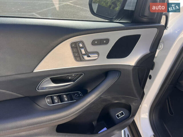 Мерседес ГЛЕ-Класс 2019 в Одессе на Automoto.ua Белый Мерседес ГЛЕ-Класс, объемом двигателя 1.95 л и пробегом 160 тыс. км за 50500 $, фото 22 на Automoto.ua