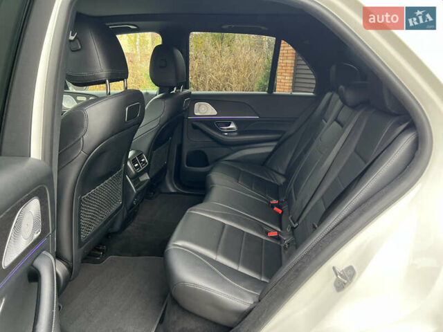 Белый Мерседес ГЛЕ-Класс, объемом двигателя 1.99 л и пробегом 111 тыс. км за 48880 $, фото 29 на Automoto.ua