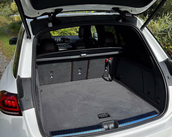 Белый Мерседес ГЛЕ-Класс, объемом двигателя 3 л и пробегом 119 тыс. км за 56000 $, фото 5 на Automoto.ua