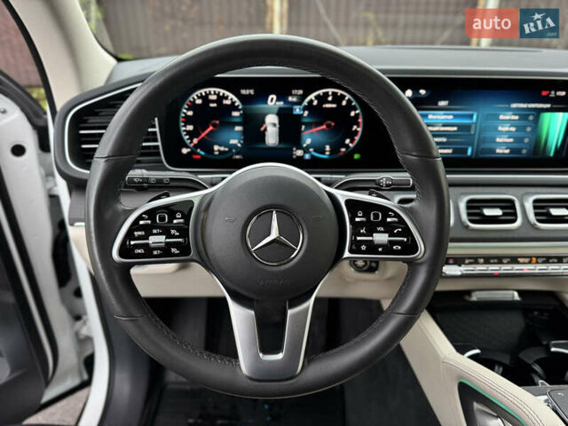 Мерседес ГЛЕ-Класс 2019 в Киеве на Automoto.ua Белый Мерседес ГЛЕ-Класс, объемом двигателя 1.99 л и пробегом 81 тыс. км за 45700 $, фото 90 на Automoto.ua