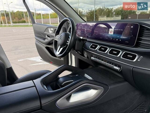 Белый Мерседес ГЛЕ-Класс, объемом двигателя 1.95 л и пробегом 75 тыс. км за 58900 $, фото 81 на Automoto.ua
