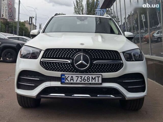 Белый Мерседес ГЛЕ-Класс, объемом двигателя 2 л и пробегом 133 тыс. км за 58900 $, фото 2 на Automoto.ua