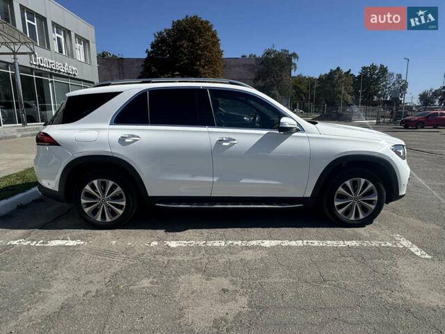 Белый Мерседес ГЛЕ-Класс, объемом двигателя 1.99 л и пробегом 49 тыс. км за 51000 $, фото 2 на Automoto.ua