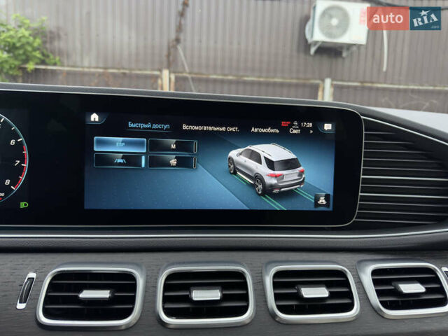 Мерседес ГЛЕ-Класс 2019 в Киеве на Automoto.ua Белый Мерседес ГЛЕ-Класс, объемом двигателя 1.99 л и пробегом 81 тыс. км за 45700 $, фото 84 на Automoto.ua