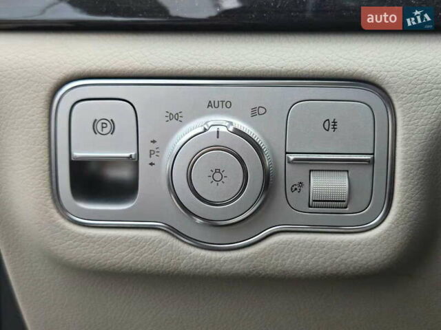 Мерседес ГЛЕ-Клас 2019 у Києві на Automoto.ua Білий Мерседес ГЛЕ-Клас, об'ємом двигуна 2 л та пробігом 133 тис. км за 49900 $, фото 23 на Automoto.ua