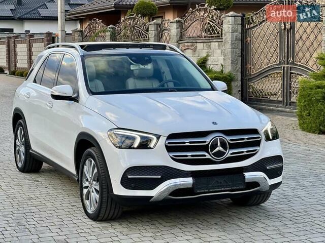 Мерседес ГЛЕ-Класс 2019 в Ровно на Automoto.ua Белый Мерседес ГЛЕ-Класс, объемом двигателя 1.95 л и пробегом 50 тыс. км за 65000 $, фото 126 на Automoto.ua