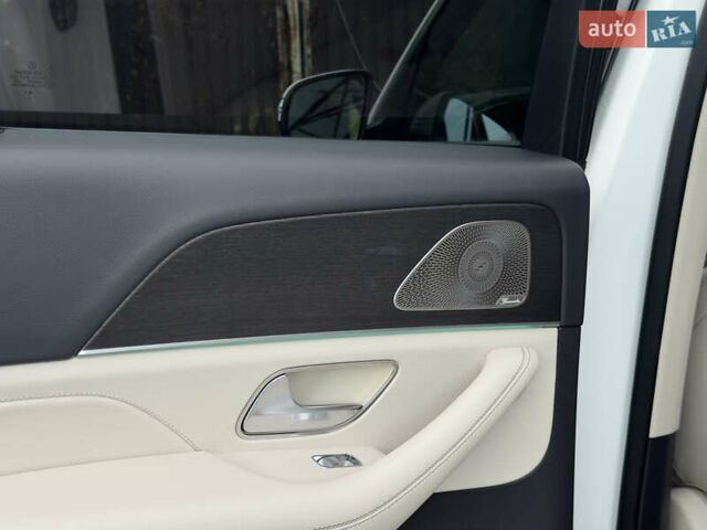 Мерседес ГЛЕ-Класс 2019 в Киеве на Automoto.ua Белый Мерседес ГЛЕ-Класс, объемом двигателя 1.99 л и пробегом 81 тыс. км за 45700 $, фото 56 на Automoto.ua