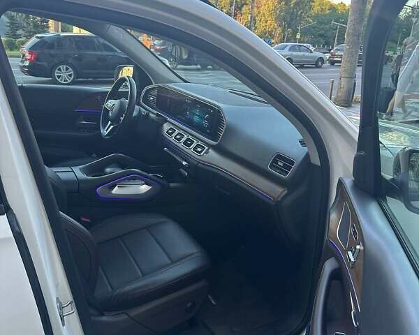 Белый Мерседес ГЛЕ-Класс, объемом двигателя 1.95 л и пробегом 174 тыс. км за 55000 $, фото 5 на Automoto.ua