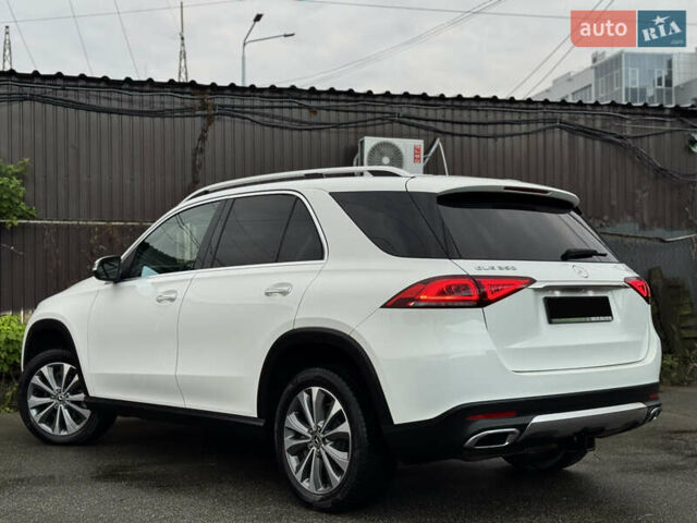 Мерседес ГЛЕ-Класс 2019 в Киеве на Automoto.ua Белый Мерседес ГЛЕ-Класс, объемом двигателя 1.99 л и пробегом 81 тыс. км за 45700 $, фото 28 на Automoto.ua