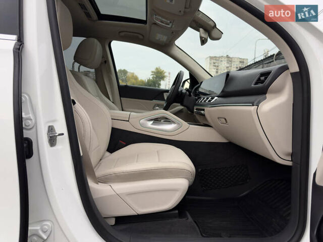 Мерседес ГЛЕ-Класс 2019 в Киеве на Automoto.ua Белый Мерседес ГЛЕ-Класс, объемом двигателя 1.99 л и пробегом 81 тыс. км за 45700 $, фото 73 на Automoto.ua