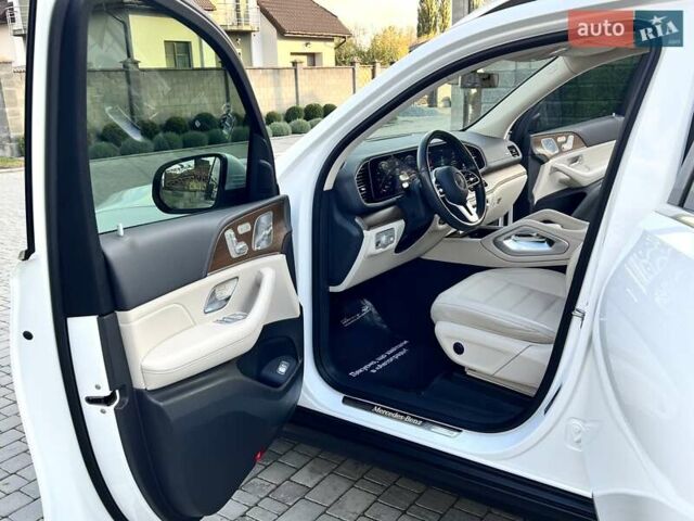 Мерседес ГЛЕ-Класс 2019 в Ровно на Automoto.ua Белый Мерседес ГЛЕ-Класс, объемом двигателя 1.95 л и пробегом 50 тыс. км за 65000 $, фото 37 на Automoto.ua