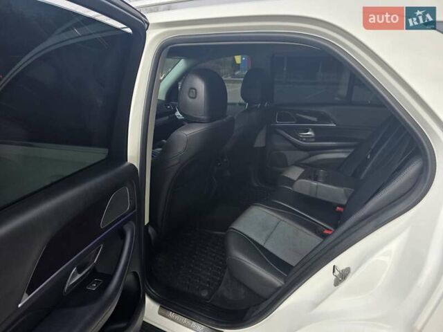 Белый Мерседес ГЛЕ-Класс, объемом двигателя 2 л и пробегом 120 тыс. км за 51800 $, фото 14 на Automoto.ua