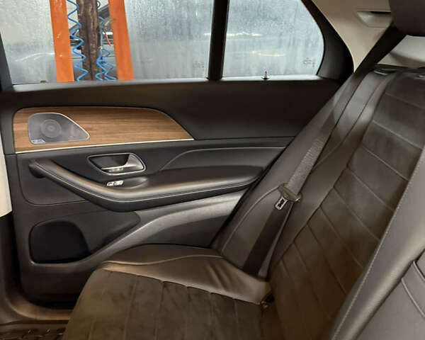 Мерседес ГЛЕ-Класс 2019 в Полтаве на Automoto.ua Белый Мерседес ГЛЕ-Класс, объемом двигателя 1.95 л и пробегом 82 тыс. км за 53000 $, фото 27 на Automoto.ua