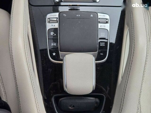 Белый Мерседес ГЛЕ-Класс, объемом двигателя 2 л и пробегом 133 тыс. км за 58900 $, фото 26 на Automoto.ua