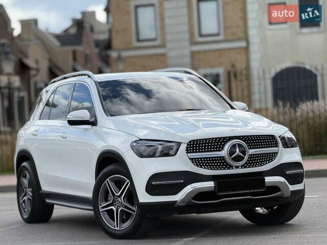 Белый Мерседес ГЛЕ-Класс, объемом двигателя 1.95 л и пробегом 75 тыс. км за 58900 $, фото 36 на Automoto.ua