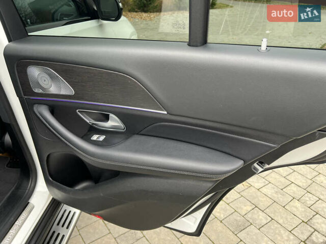 Белый Мерседес ГЛЕ-Класс, объемом двигателя 1.99 л и пробегом 111 тыс. км за 48880 $, фото 24 на Automoto.ua