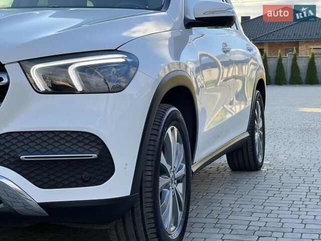 Мерседес ГЛЕ-Класс 2019 в Ровно на Automoto.ua Белый Мерседес ГЛЕ-Класс, объемом двигателя 1.95 л и пробегом 50 тыс. км за 65000 $, фото 32 на Automoto.ua