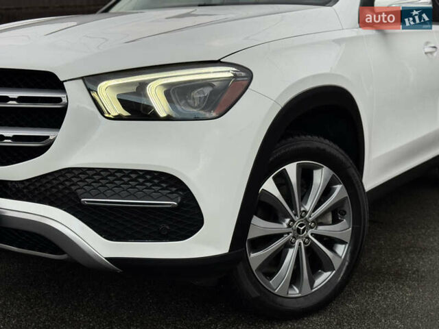 Мерседес ГЛЕ-Класс 2019 в Киеве на Automoto.ua Белый Мерседес ГЛЕ-Класс, объемом двигателя 1.99 л и пробегом 81 тыс. км за 45700 $, фото 6 на Automoto.ua