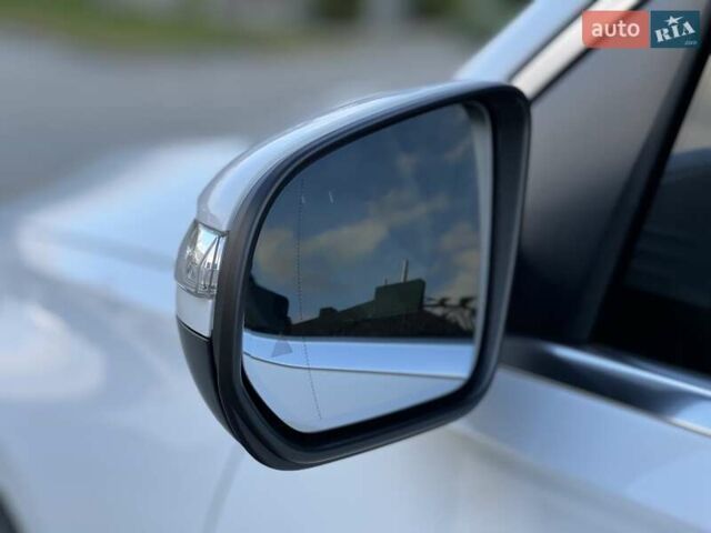 Мерседес ГЛЕ-Класс 2019 в Ровно на Automoto.ua Белый Мерседес ГЛЕ-Класс, объемом двигателя 1.95 л и пробегом 50 тыс. км за 65000 $, фото 16 на Automoto.ua