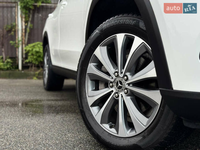 Мерседес ГЛЕ-Класс 2019 в Киеве на Automoto.ua Белый Мерседес ГЛЕ-Класс, объемом двигателя 1.99 л и пробегом 81 тыс. км за 45700 $, фото 17 на Automoto.ua