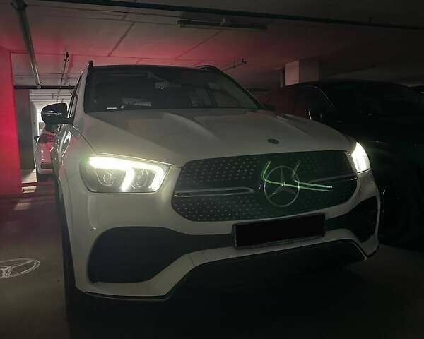 Белый Мерседес ГЛЕ-Класс, объемом двигателя 1.95 л и пробегом 174 тыс. км за 55000 $, фото 18 на Automoto.ua