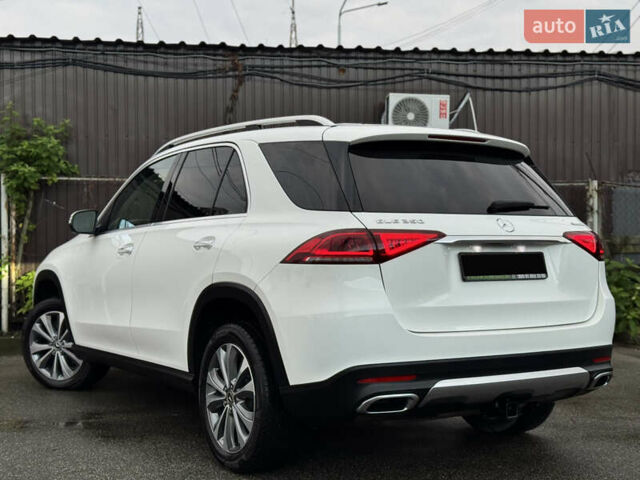 Мерседес ГЛЕ-Класс 2019 в Киеве на Automoto.ua Белый Мерседес ГЛЕ-Класс, объемом двигателя 1.99 л и пробегом 81 тыс. км за 45700 $, фото 27 на Automoto.ua